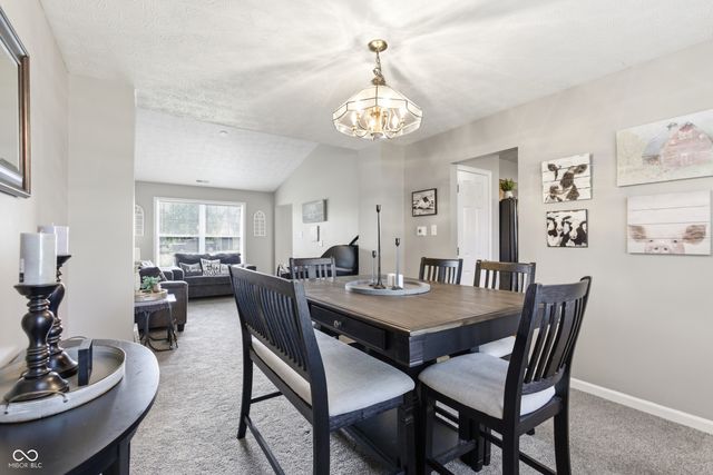 190 Springwood Drive, Avon, IN 46123