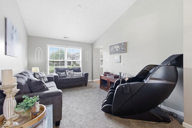 190 Springwood Drive, Avon, IN 46123