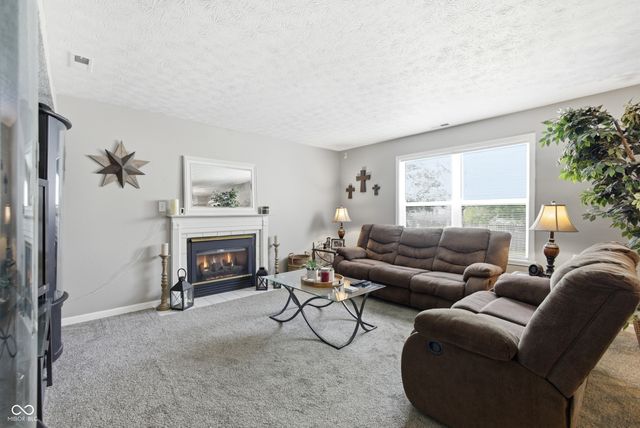 190 Springwood Drive, Avon, IN 46123