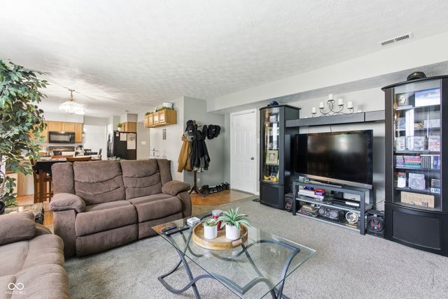 190 Springwood Drive, Avon, IN 46123