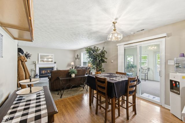 190 Springwood Drive, Avon, IN 46123