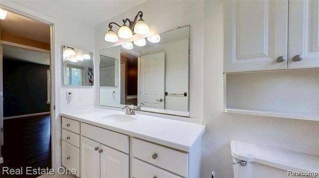 41744 Mae Wood Drive, Sterling Heights, MI 48313