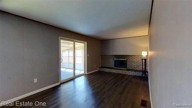 41744 Mae Wood Drive, Sterling Heights, MI 48313