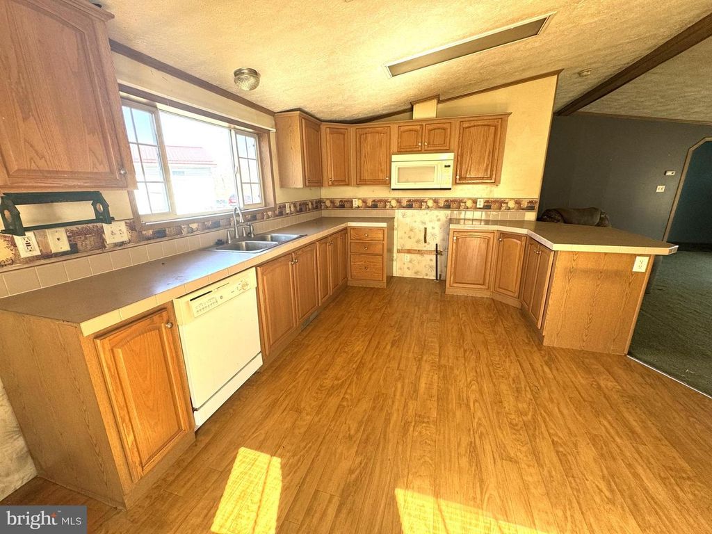 Image 3 of property listing at 18 MAPLE AVE, Granville, PA 17029