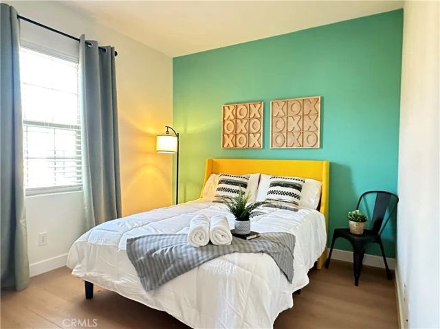 145 Yellow, Irvine, CA 92618