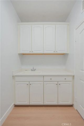 145 Yellow, Irvine, CA 92618