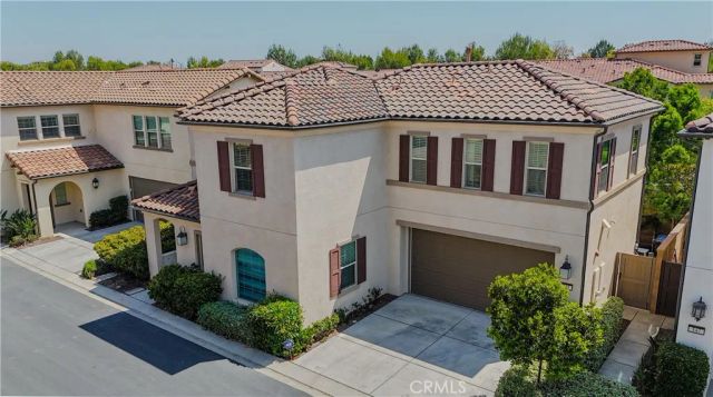 145 Yellow, Irvine, CA 92618