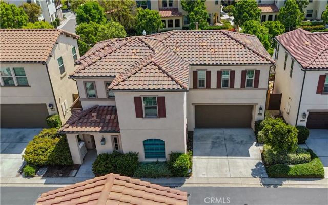 145 Yellow, Irvine, CA 92618