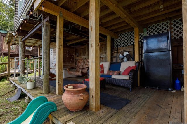 21054 Diversion Canal Rd, Maurepas, LA 70449