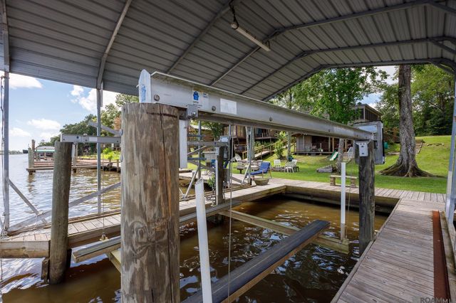 21054 Diversion Canal Rd, Maurepas, LA 70449