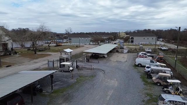 21054 Diversion Canal Rd, Maurepas, LA 70449