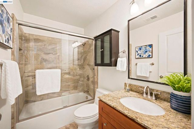 3747 Vineyard Ave, Pleasanton, CA 94566