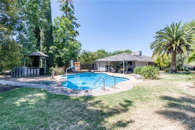 36837 Berkshire Drive, Madera, CA 93636