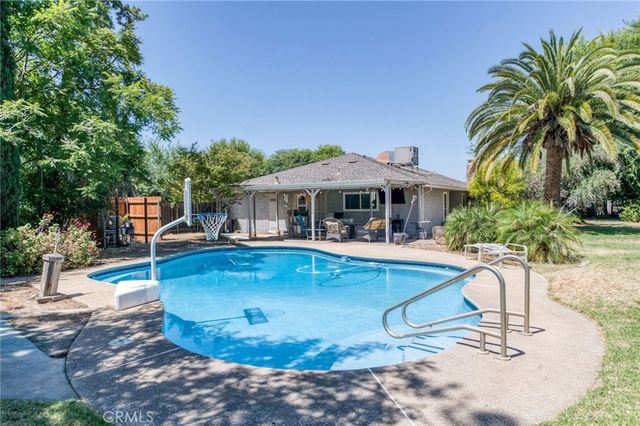 36837 Berkshire Drive, Madera, CA 93636