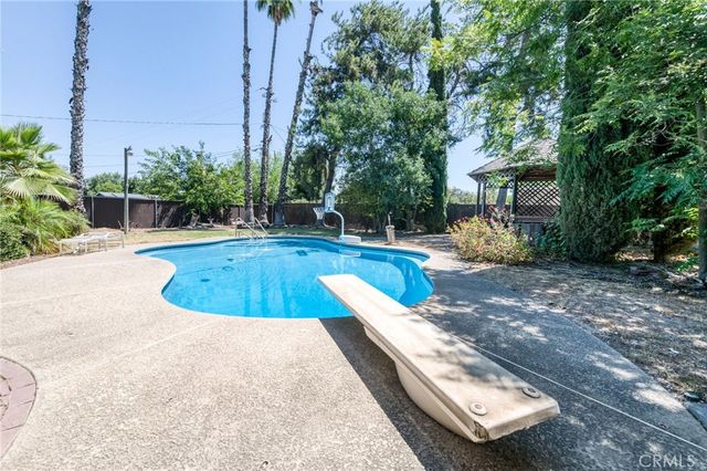 36837 Berkshire Drive, Madera, CA 93636
