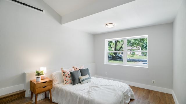 10523 Newcombe Drive, Dallas, TX 75228