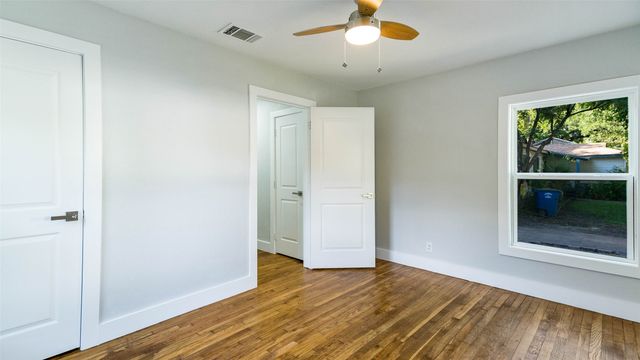 10523 Newcombe Drive, Dallas, TX 75228