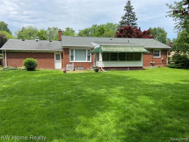 18635 San Diego Boulevard, Lathrup Village, MI 48076