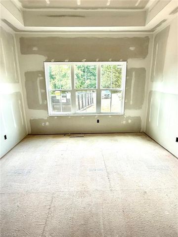 121 Winchester Drive, Ararat, NC 27007