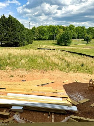 121 Winchester Drive, Ararat, NC 27007