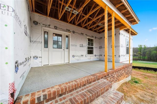 121 Winchester Drive, Ararat, NC 27007