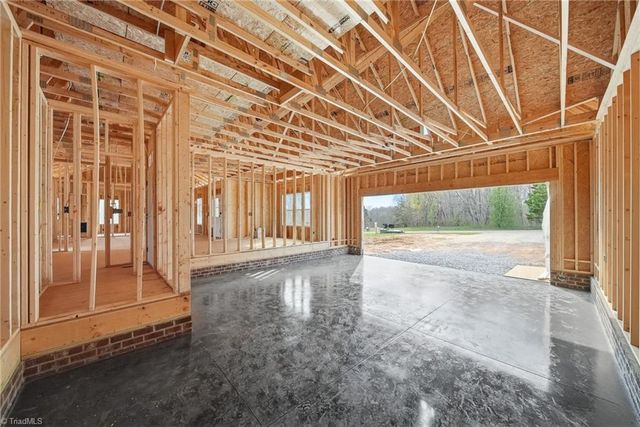 121 Winchester Drive, Ararat, NC 27007