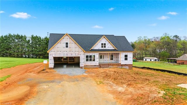 121 Winchester Drive, Ararat, NC 27007