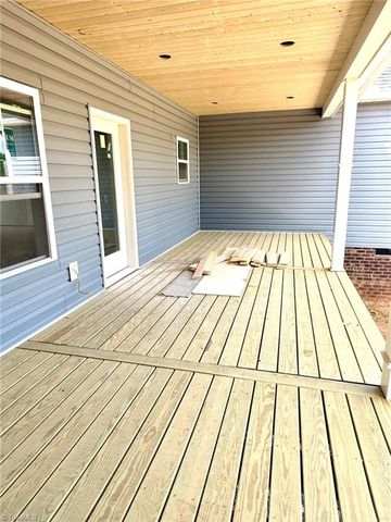 121 Winchester Drive, Ararat, NC 27007