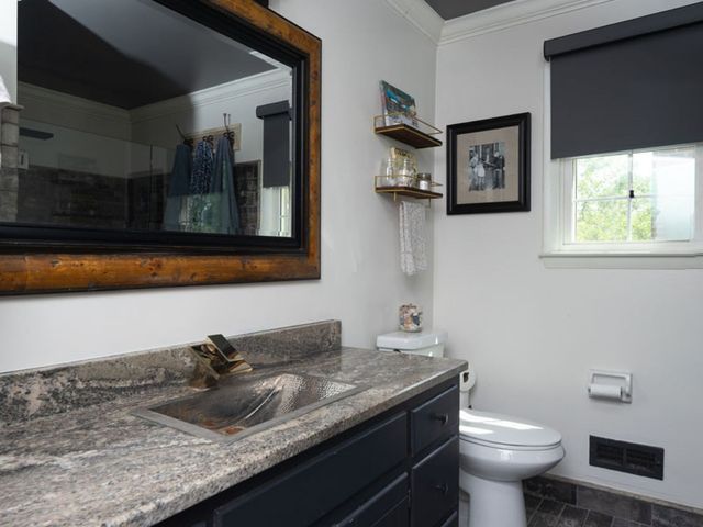 9675 Clovercroft Rd, Nolensville, TN 37135