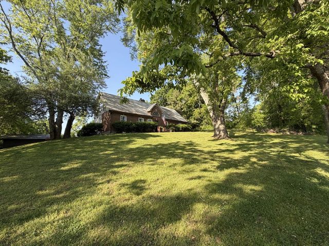 9675 Clovercroft Rd, Nolensville, TN 37135