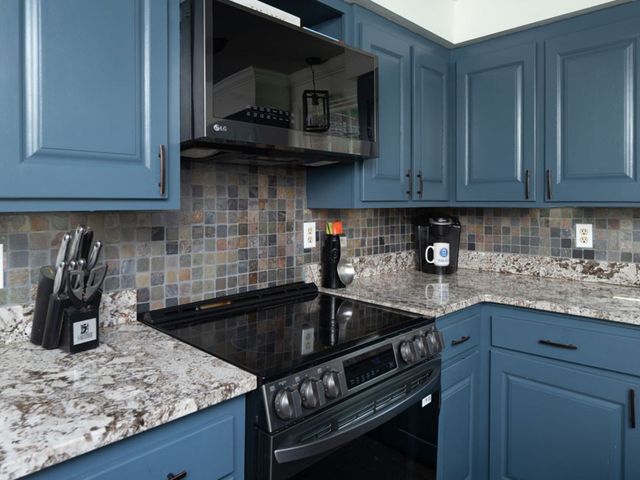 9675 Clovercroft Rd, Nolensville, TN 37135