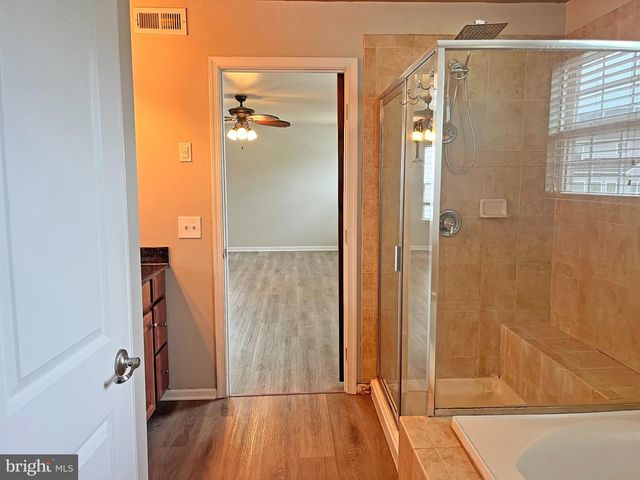 106 JACKIE DR, Gilbertsville, PA 19525