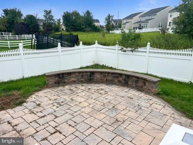 106 JACKIE DR, Gilbertsville, PA 19525
