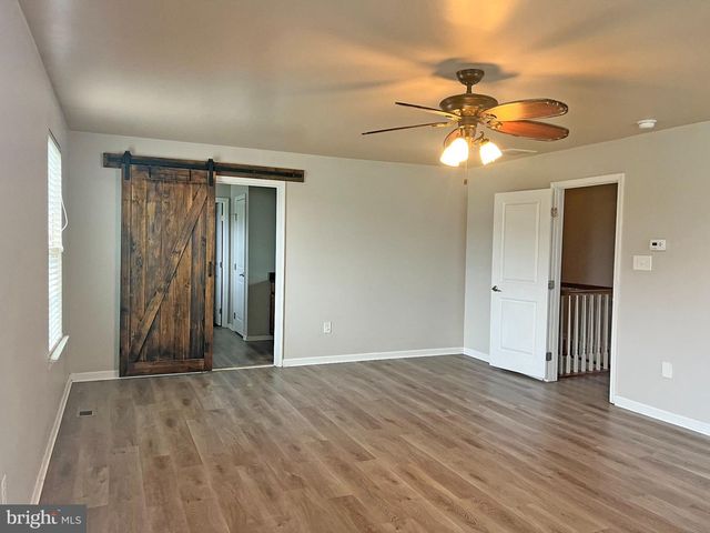 106 JACKIE DR, Gilbertsville, PA 19525