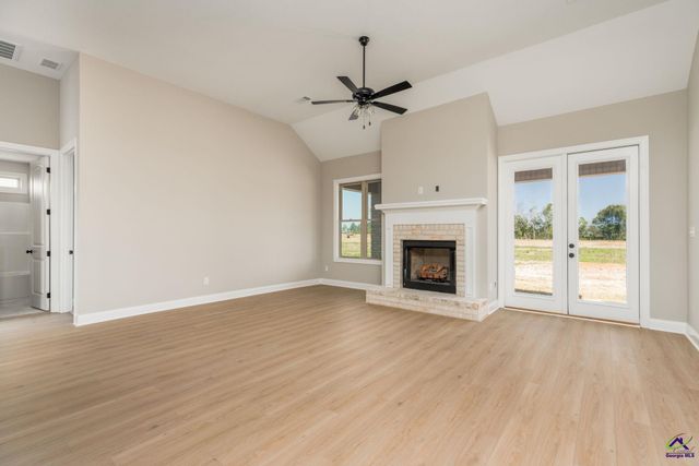 207 Farmland Circle, Perry, GA 31069