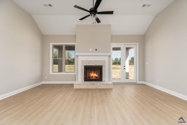 207 Farmland Circle, Perry, GA 31069