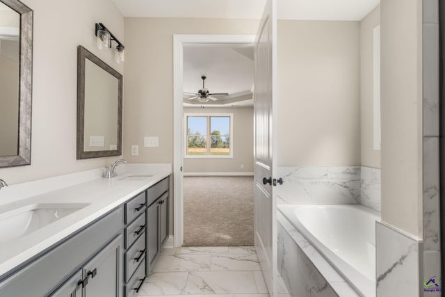 207 Farmland Circle, Perry, GA 31069