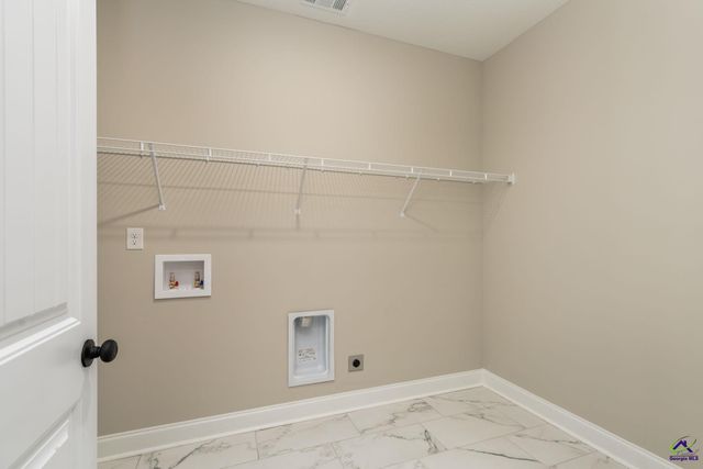 207 Farmland Circle, Perry, GA 31069