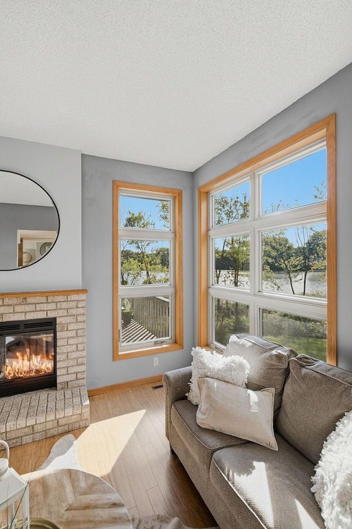 630 Sullivan Lane NE, Columbia Heights, MN 55421 — photo 2