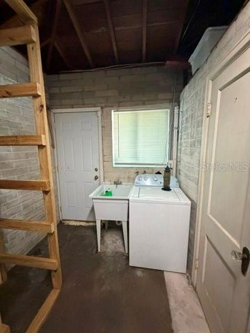 1009 E MARKS STREET, Orlando, FL 32803