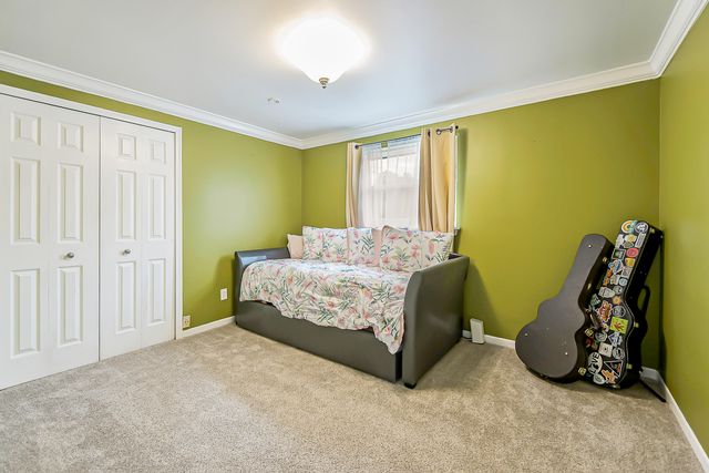 44026 Harmony Lane, Belleville, MI 48111