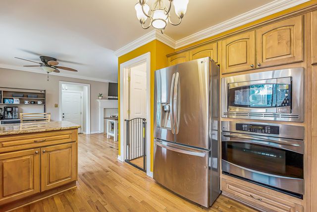 44026 Harmony Lane, Belleville, MI 48111
