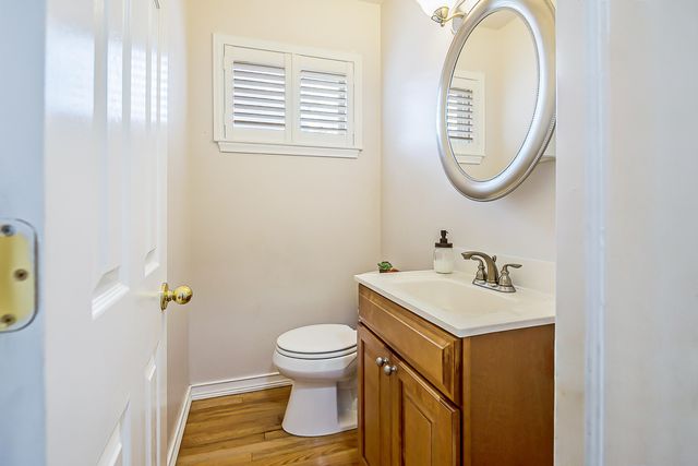 44026 Harmony Lane, Belleville, MI 48111