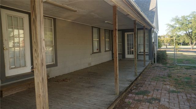 1016 Puryear Drive, College Station, TX 77840