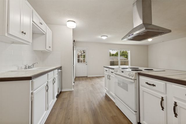 522 Hightrail Drive, Allen, TX 75002