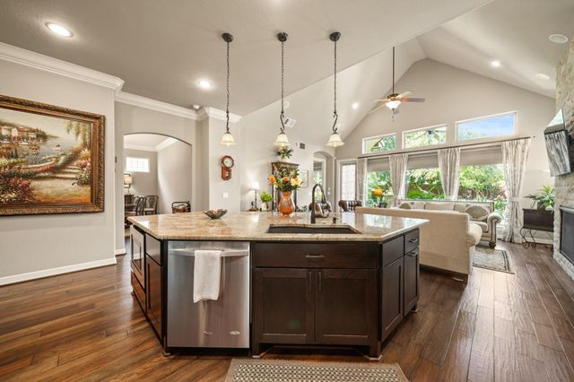 4815 Fairford Drive, Sugar Land, TX 77479