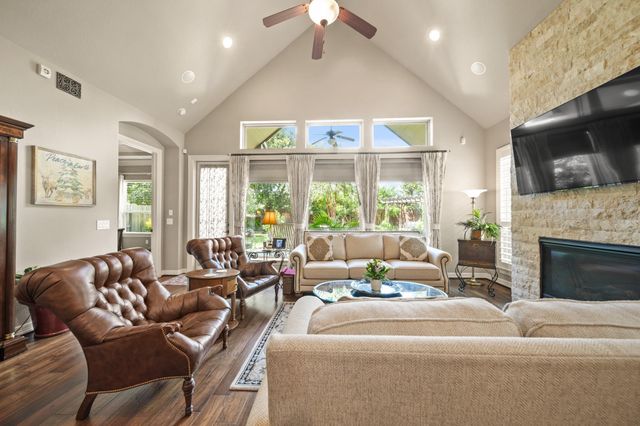 4815 Fairford Drive, Sugar Land, TX 77479