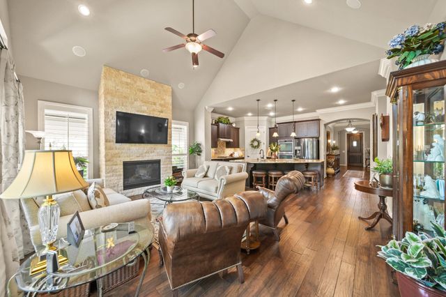 4815 Fairford Drive, Sugar Land, TX 77479