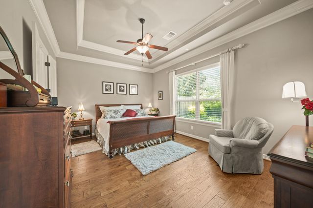 4815 Fairford Drive, Sugar Land, TX 77479