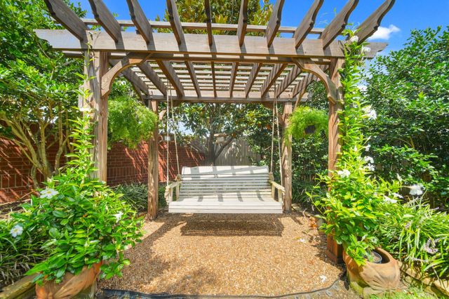 4815 Fairford Drive, Sugar Land, TX 77479